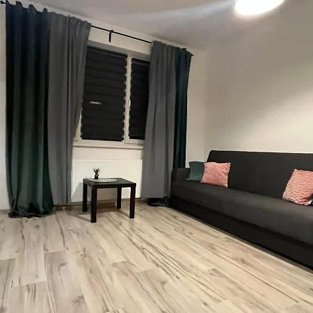 Kawalerka Poznanska 22 *